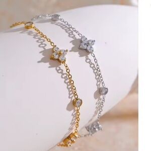 Unique zirconia Silver Chain Bracelet